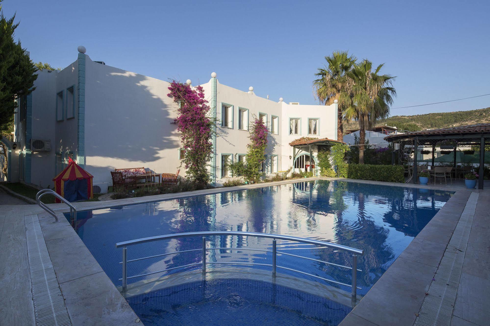 Istanbul Hotel Bodrum Туркбуку Екстериор снимка