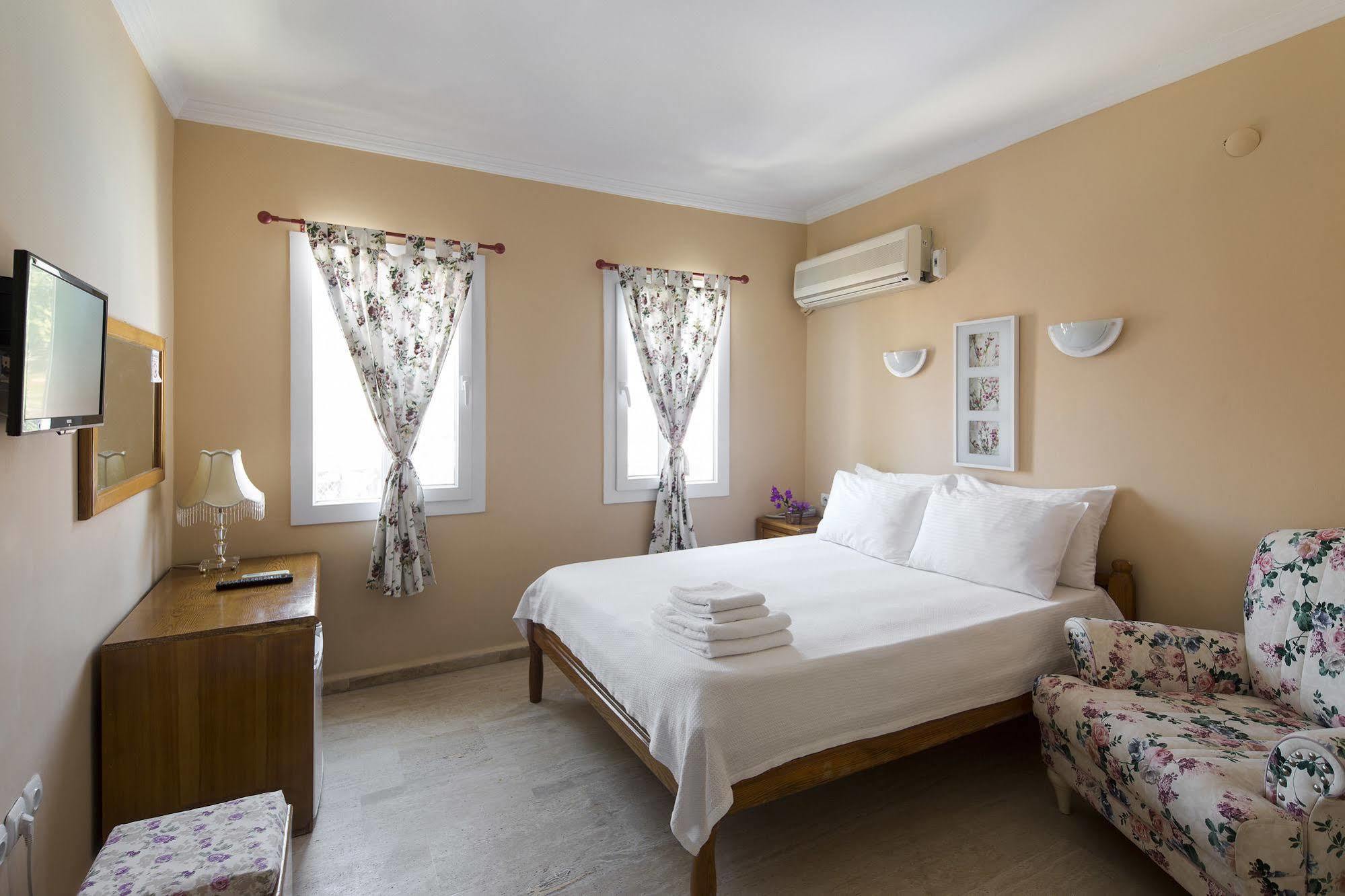 Istanbul Hotel Bodrum Туркбуку Екстериор снимка