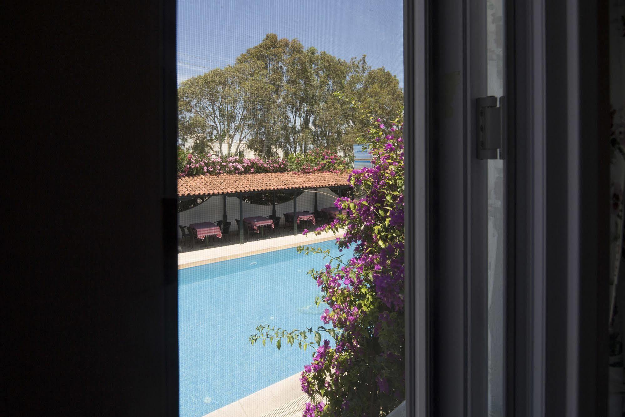 Istanbul Hotel Bodrum Туркбуку Екстериор снимка