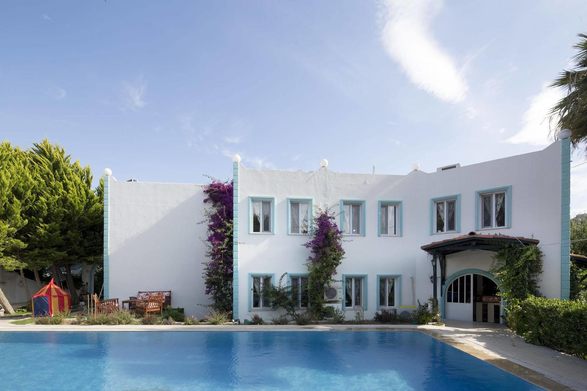Istanbul Hotel Bodrum Туркбуку Екстериор снимка