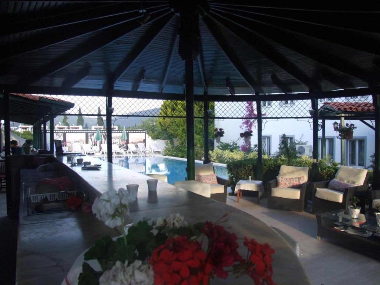 Istanbul Hotel Bodrum Туркбуку Екстериор снимка